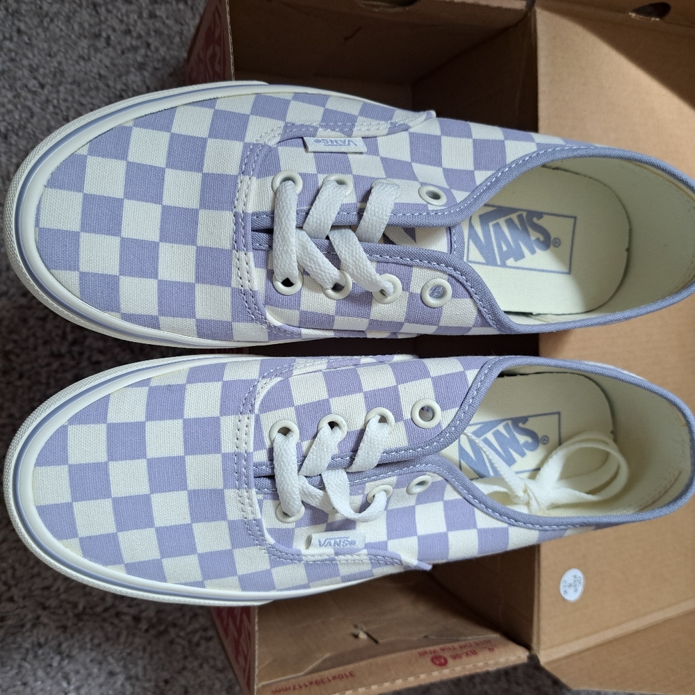 Authentics Checkerboard Design Nwt